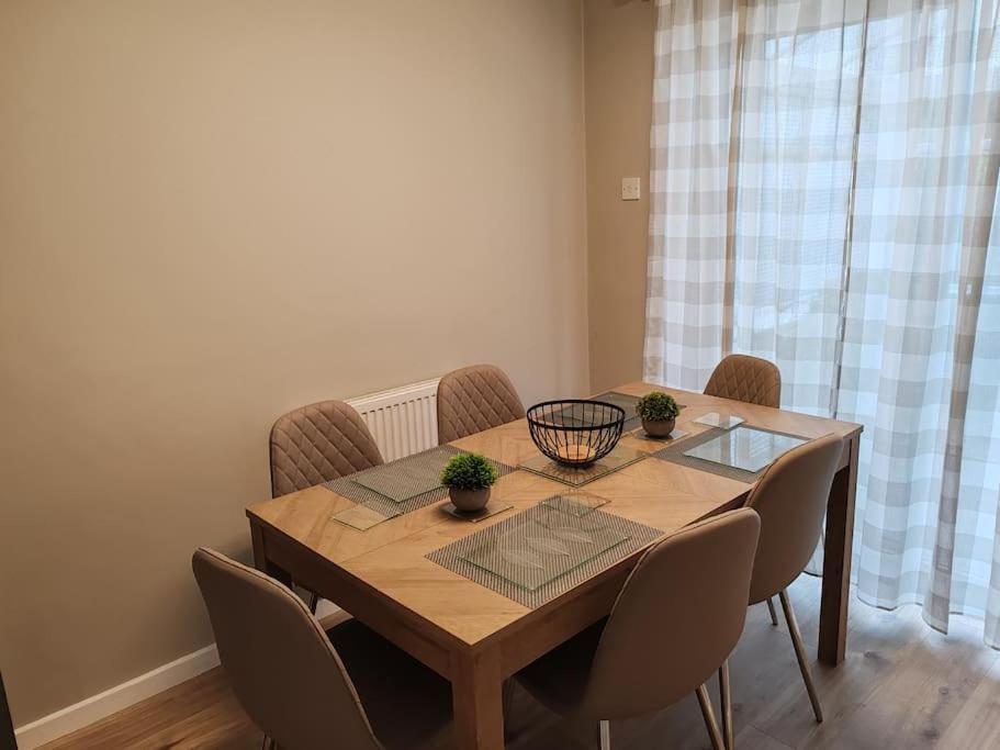 Вилла Modern Living In Hull Кингстон-апон-Халл Экстерьер фото