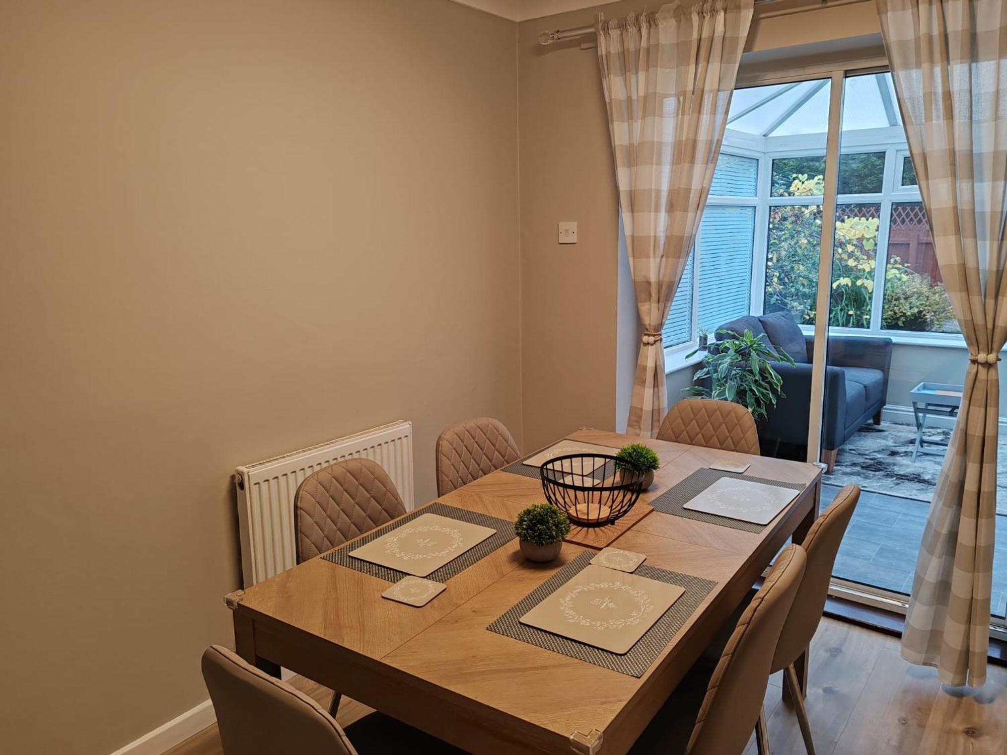 Вилла Modern Living In Hull Кингстон-апон-Халл Экстерьер фото